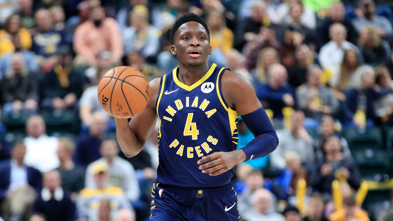 INDIANAPOLIS, IN - DECEMBER 18: Victor Oladipo #4 of the Indiana Pacers dribbles the ball against the Cleveland Cavaliers at Bankers Life Fieldhouse on December 18, 2018 in Indianapolis, Indiana.