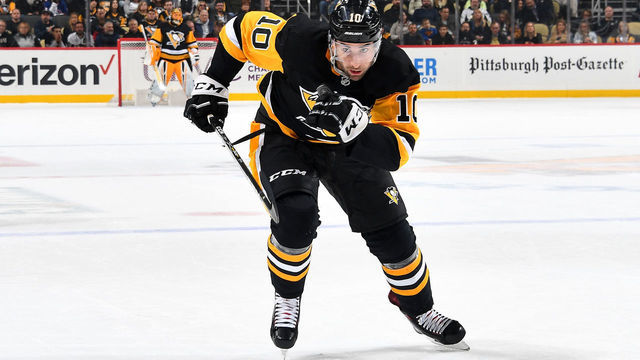 PITTSBURGH, PA - DECEMBER 06: Garrett Wilson #10 of the Pittsburgh Penguins skates against the New York Islanders at PPG Paints Arena on December 6, 2018 in Pittsburgh, Pennsylvania.