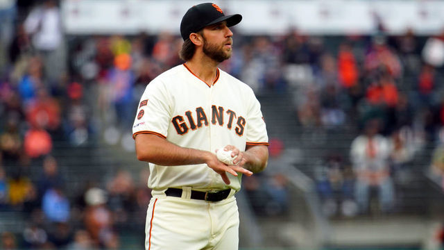 SAN FRANCISCO, CA - JULY 18: Madison Bumgarner #40 of the San Francisco Giants pitches against the New York Mets at Oracle Park on Thursday, July 18, 2019 in San Francisco, California.