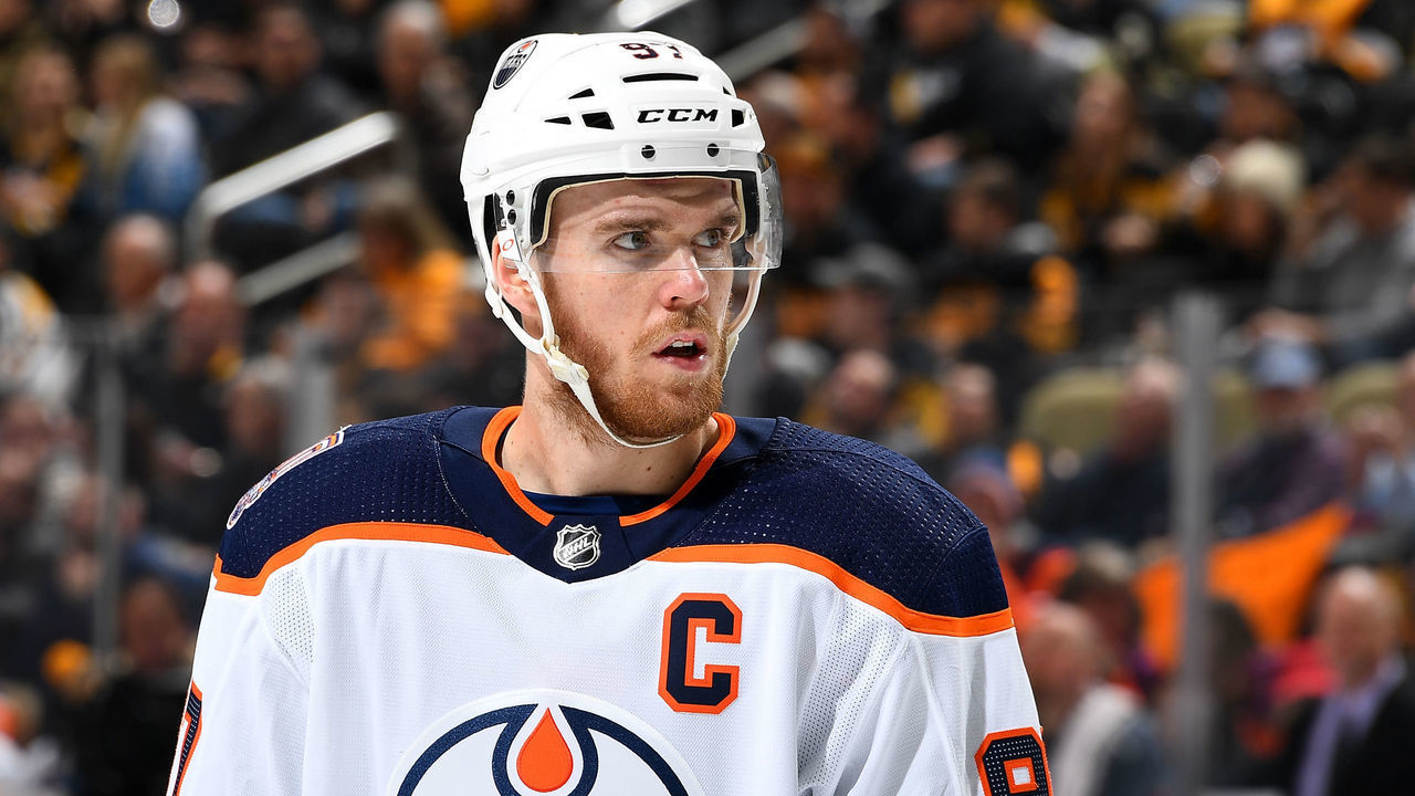PITTSBURGH, PA - FEBRUARY 13: Connor McDavid #97 of the Edmonton Oilers skates against the Pittsburgh Penguins at PPG Paints Arena on February 13, 2019 in Pittsburgh, Pennsylvania.