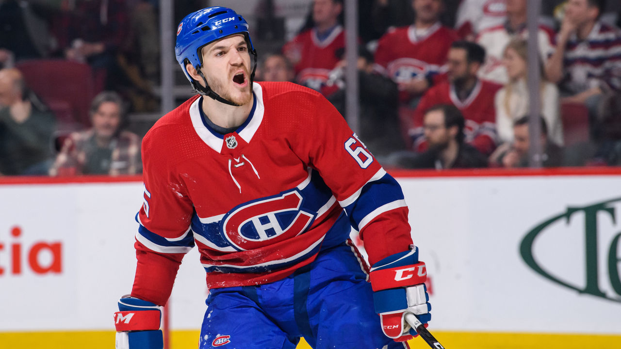 MONTREAL, QC - DECEMBER 17: Montreal Canadiens right wing Andrew Shaw (65) unhappy with the referree during the second period of the NHL game between the Boston Bruins and the Montreal Canadiens on December 17, 2018, at the Bell Centre in Montreal, QC
