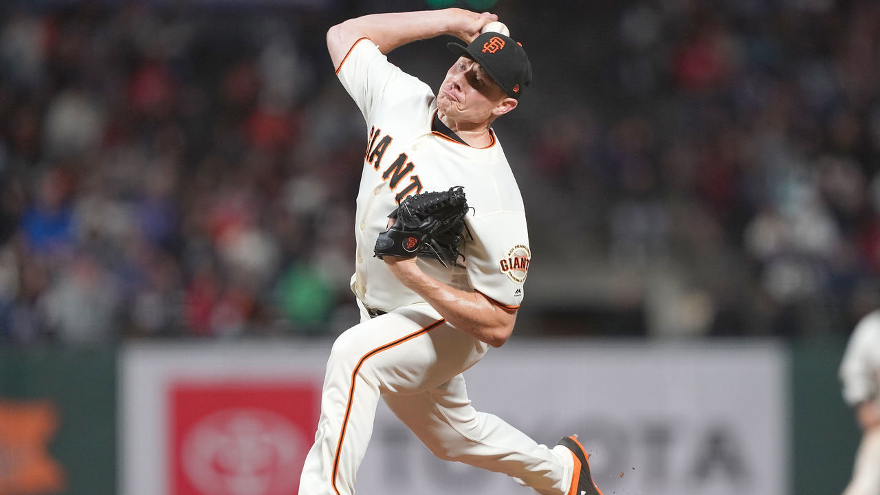 SAN FRANCISCO, CA - JULY 23: Mark Melancon #41 of the San Francisco Giants pitches against the Chicago Cubs in the top of the 12th inning at Oracle Park on July 23, 2019 in San Francisco, California.