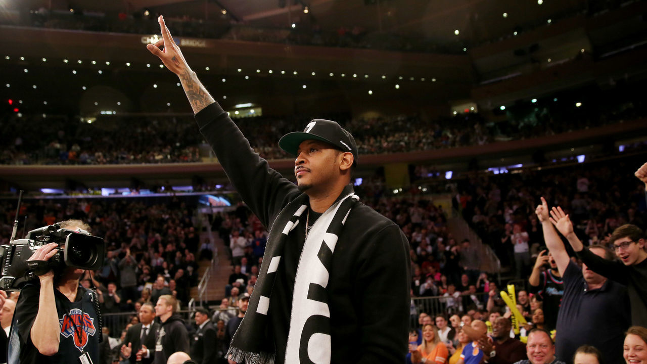 NEW YORK, NEW YORK - JANUARY 27: Former New York Knicks player Carmelo Anthony waves to the fans in the first quarter against the Miami Heat at Madison Square Garden on January 27, 2019 in New York City.