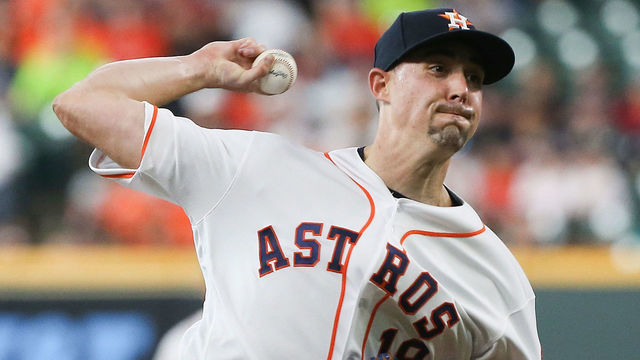 HOUSTON, TEXAS - AUGUST 03: Aaron Sanchez #18 of the Houston Astros pitches in the first inning against the Seattle Mariners at Minute Maid Park on August 03, 2019 in Houston, Texas.
