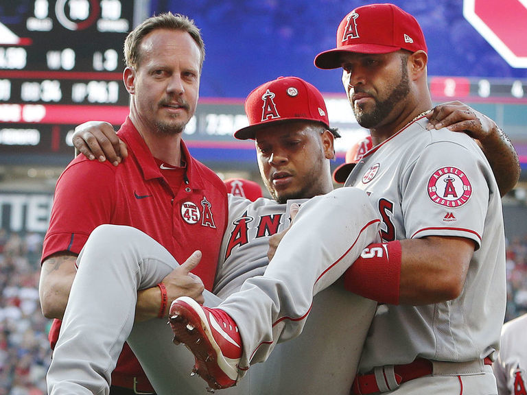 Angels' Pena out for season with torn ACL