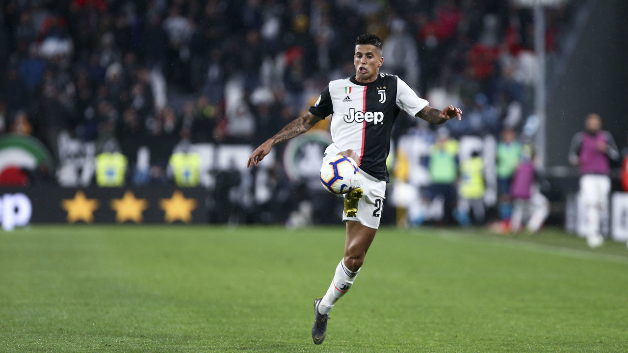 ALLIANZ STADIUM, TORINO, ITALY - 2019/05/19: Joao Cancelo of Juventus FC in action during the Serie A football match between Juventus Fc and Atalanta Bergamasca Calcio. The match end in a tie 1-1.
