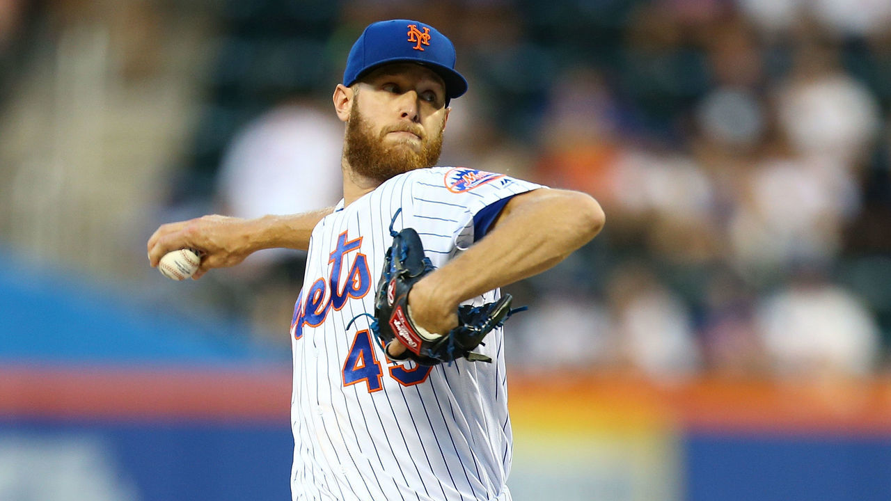 NEW YORK, NEW YORK - AUGUST 06: Zack Wheeler #45 of the New York Mets pitches in the second inning against the Miami Marlins at Citi Field on August 06, 2019 in New York City.