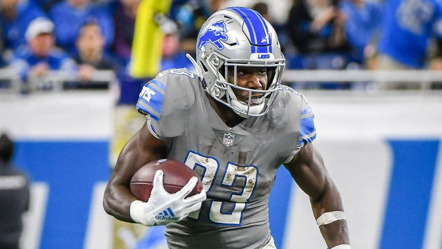 DETROIT, MI - NOVEMBER 18: Detroit Lions running back Kerryon Johnson (33) breaks through the line for a long run during the Detroit Lions versus Carolina Panthers game on Sunday November 18, 2018 at Ford Field in Detroit, MI.