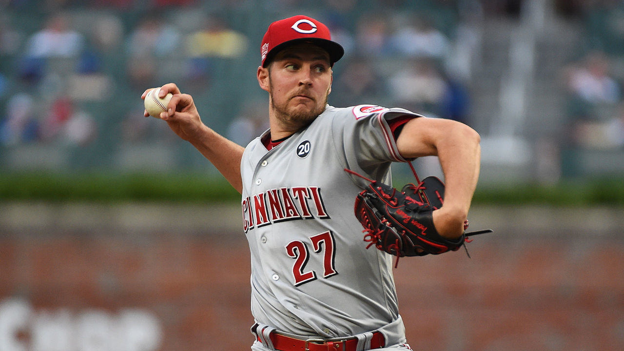 ATLANTA, GEORGIA - AUGUST 03: Trevor Bauer #27 of the Cincinnati Reds p[itches in the second inning against the Atlanta Braves at SunTrust Park on August 03, 2019 in Atlanta, Georgia.