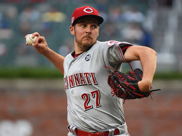 ATLANTA, GEORGIA - AUGUST 03: Trevor Bauer #27 of the Cincinnati Reds p[itches in the second inning against the Atlanta Braves at SunTrust Park on August 03, 2019 in Atlanta, Georgia.