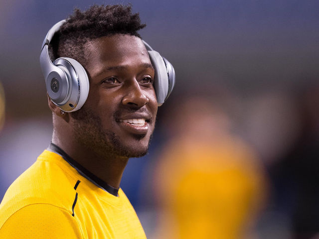 Antonio Brown helmet: Raiders WR loses grievance on approved