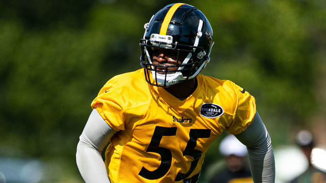LATROBE, PA - AUGUST 03: Pittsburgh Steelers linebacker Devin Bush (55) looks on during the Pittsburgh Steelers training camp on August 3, 2019 at Chuck Noll Stadium at Saint Vincent College in Latrobe, PA.