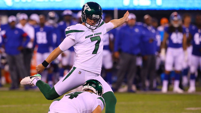 EAST RUTHERFORD, NJ - AUGUST 08: New York Jets kicker Chandler Catanzaro (7) during the National Football League pre-season football game between the New York Giants and the New York Jets on August 8, 2019 at MetLife Stadium in East Rutherford, NJ.