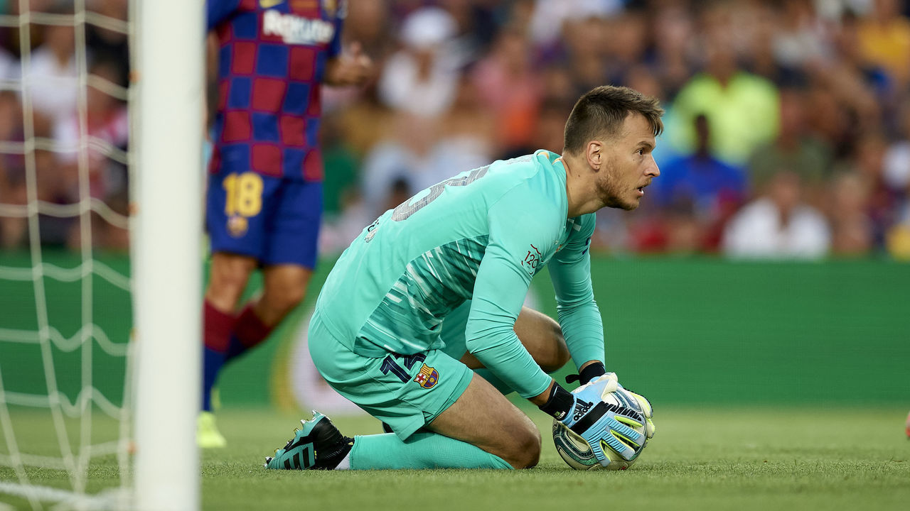 Neto of Barcelona makes a save during the Joan Gamper trophy match between FC Barcelona and Arsenal at Nou Camp on August 4, 2019 in Barcelona, Spain.