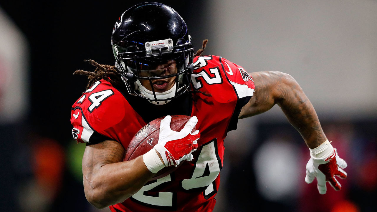 Report: Falcons releasing Freeman, Trufant, Sambrailo