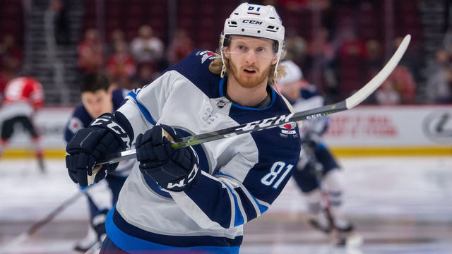 CHICAGO, IL - APRIL 01: Winnipeg Jets left wing Kyle Connor (81) warms up prior to a game against the Chicago Blackhawks on April 1, 2019, at the United Center in Chicago, IL.
