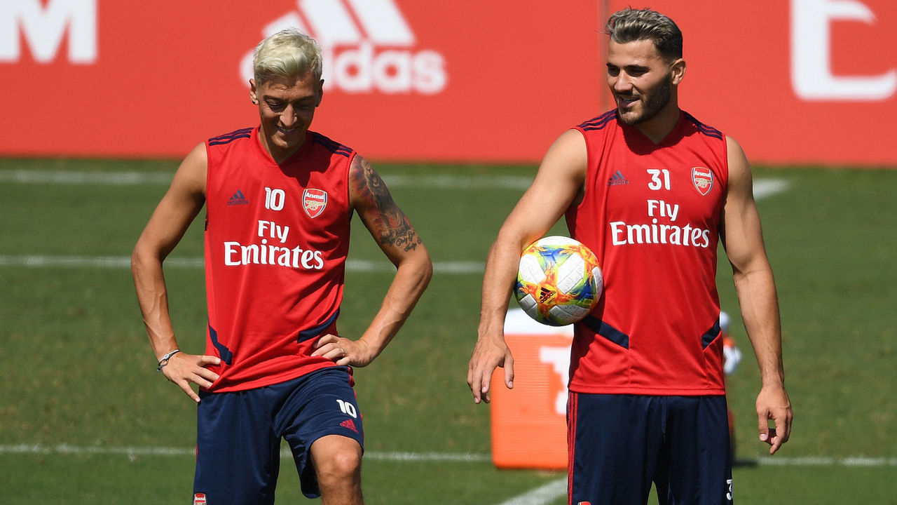 LOS ANGELES, CALIFORNIA - JULY 19: (L-R) Mesut Ozil and Sead Kolasinac of Arsenal talk a training session on July 19, 2019 in Los Angeles, California.