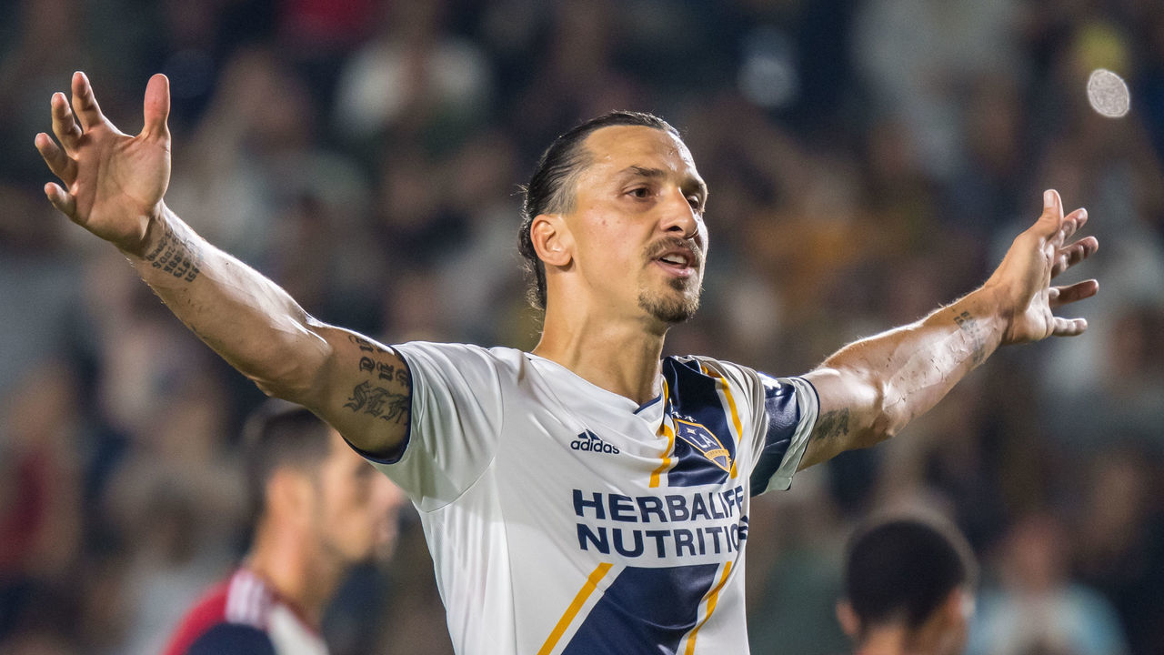 CARSON, CA - AUGUST 14: Zlatan Ibrahimovic #9 of Los Angeles Galaxy celebrates second goal during the Los Angeles Galaxy's MLS match against FC Dallas at the Dignity Health Sports Park on August 14, 2019 in Carson, California. Los Angeles Galaxy defeated FC Dallas 2-0.