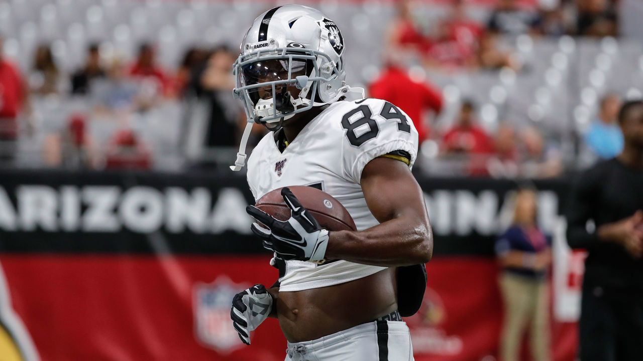 GLENDALE, AZ - AUGUST 15: Oakland Raiders wide receiver Antonio Brown (84) runs the ball before the NFL preseason football game between the Oakland Raiders and the Arizona Cardinals on August 15, 2019 at State Farm Stadium in Glendale, Arizona.