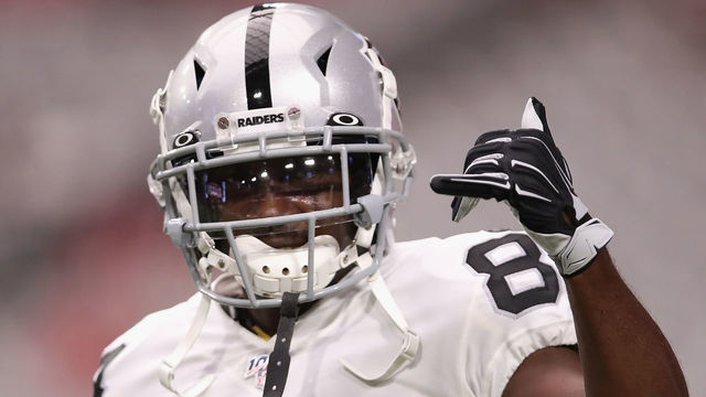 GLENDALE, ARIZONA - AUGUST 15: Wide receiver Antonio Brown #84 of the Oakland Raiders warms up before the NFL preseason game against the Arizona Cardinals at State Farm Stadium on August 15, 2019 in Glendale, Arizona.