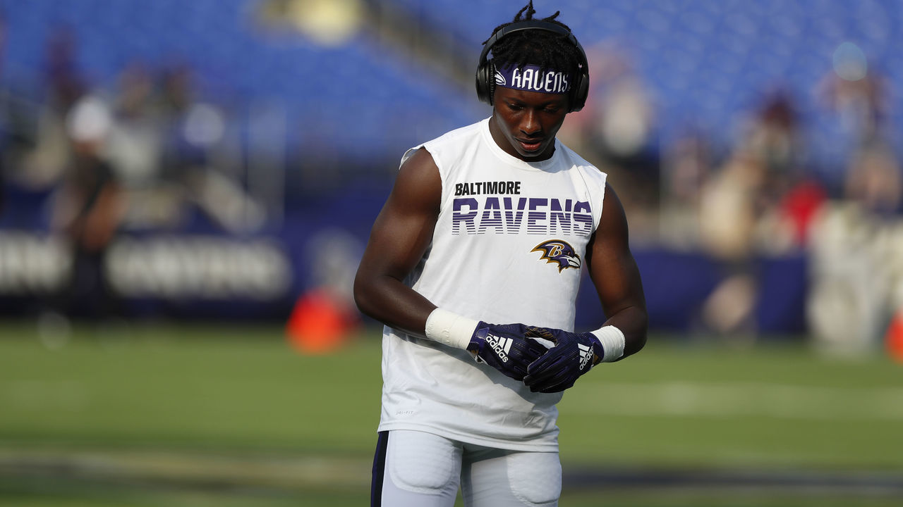 BALTIMORE, MD - AUGUST 08: Marquise Brown #15 of the Baltimore Ravens warms up prior to a preseason game against the Jacksonville Jaguars at M&T Bank Stadium on August 8, 2019 in Baltimore, Maryland.
