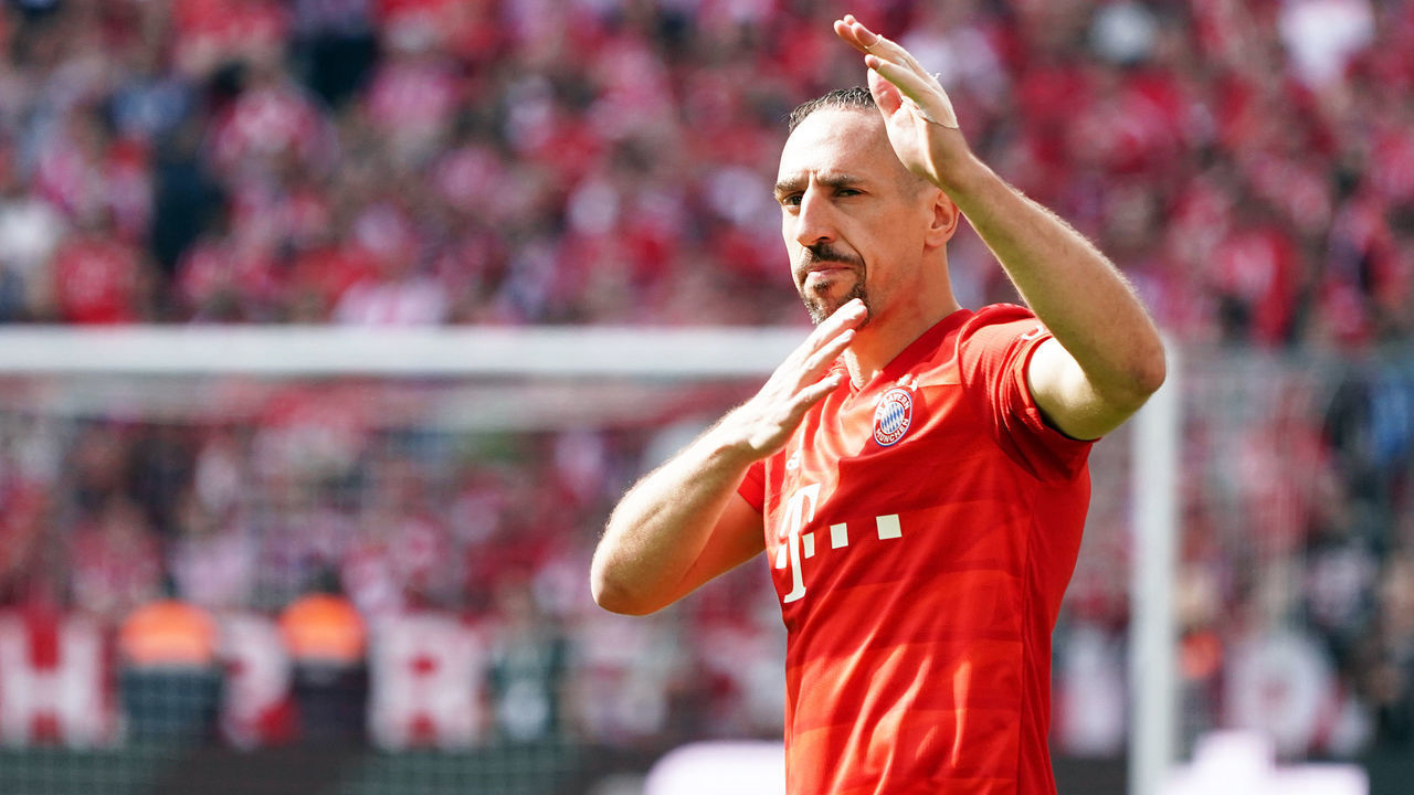 MUNICH, GERMANY - MAY 18: Franck Ribery of FC Bayern Muenchen in action during the Bundesliga match between FC Bayern Muenchen and Eintracht Frankfurt at Allianz Arena on May 18, 2019 in Munich, Germany.