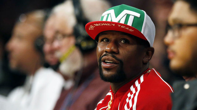 LOS ANGELES, CALIFORNIA - FEBRUARY 27: Floyd Mayweather attends a game between the New Orleans Pelicans and the Los Angeles Lakers at Staples Center on February 27, 2019 in Los Angeles, California.