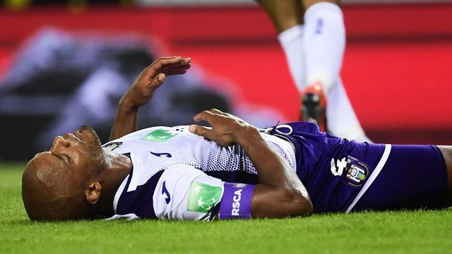 GENK, BELGIUM - AUGUST 23 : Vincent Kompany defender of Anderlecht pictured during the Jupiler Pro League match between KRC Genk and RSC Anderlecht on August 23, 2019 in Genk, Belgium, 23/08/2019 ( Photo by Peter De Voecht / Photonews via Getty Images)