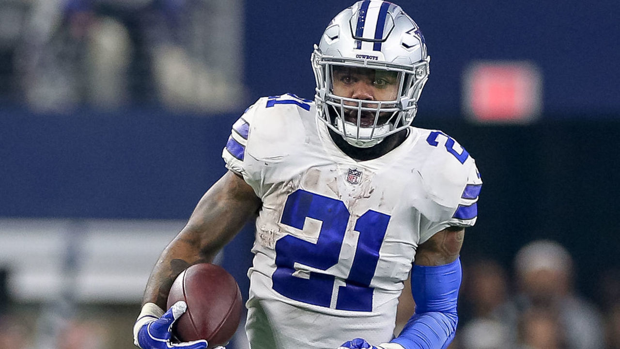 ARLINGTON, TX - JANUARY 05: Dallas Cowboys running back Ezekiel Elliott (21) breaks free for a long gain during the NFC wildcard playoff game between the Seattle Seahawks and Dallas Cowboys on January 5, 2019 at AT&T Stadium in Arlington, TX.