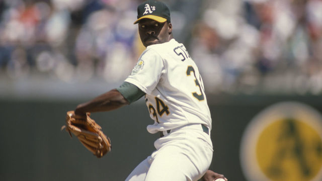 OAKLAND - MAY 1989: Dave Stewart #34 of the Oakland A's pitches during a Major League Baseball game against the Boston Red Sox played in May 1989 at the Oakland-Alameda County Coliseum in Oakland, California.