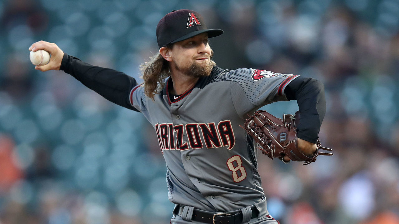 SAN FRANCISCO, CALIFORNIA - AUGUST 27: Mike Leake #8 of the Arizona Diamondbacks pitches against the San Francisco Giants in the first inning at Oracle Park on August 27, 2019 in San Francisco, California.