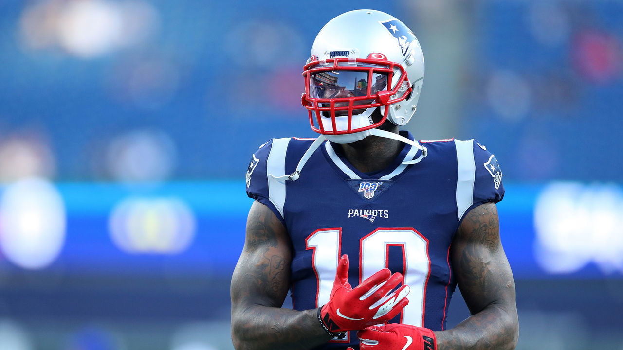 FOXBOROUGH, MASSACHUSETTS - AUGUST 29: Josh Gordon #10 of the New England Patriots looks on before the preseason game between the New York Giants and the New England Patriots at Gillette Stadium on August 29, 2019 in Foxborough, Massachusetts.