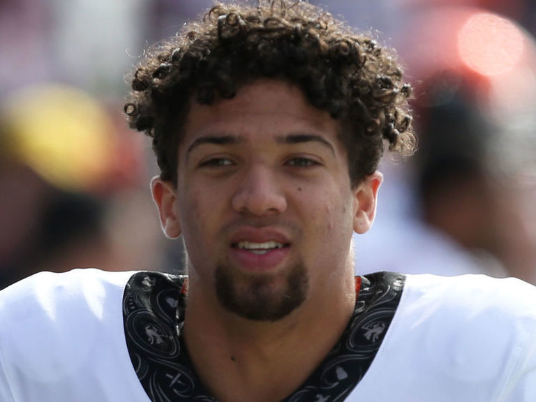 Report Oklahoma State starting Spencer Sanders at QB