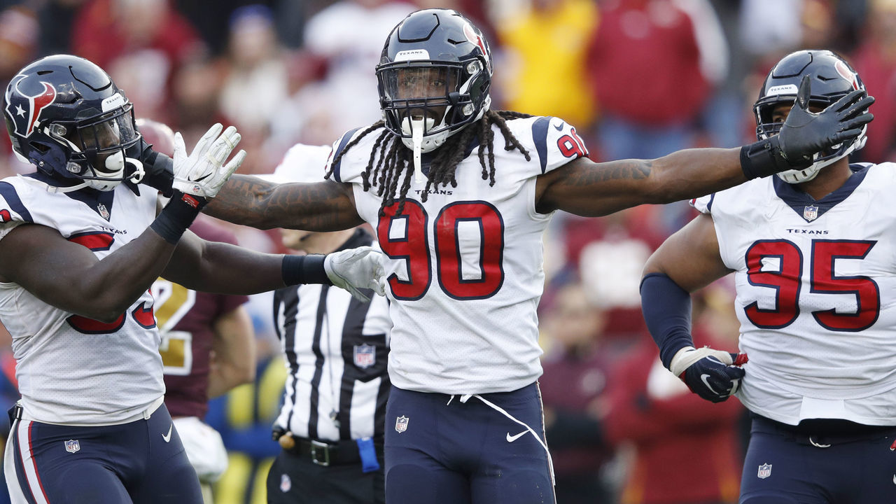 LANDOVER, MD - NOVEMBER 18: Jadeveon Clowney #90 of the Houston Texans celebrates after a sack against the Washington Redskins in the fourth quarter of the game at FedExField on November 18, 2018 in Landover, Maryland. The Texans won 23-21.