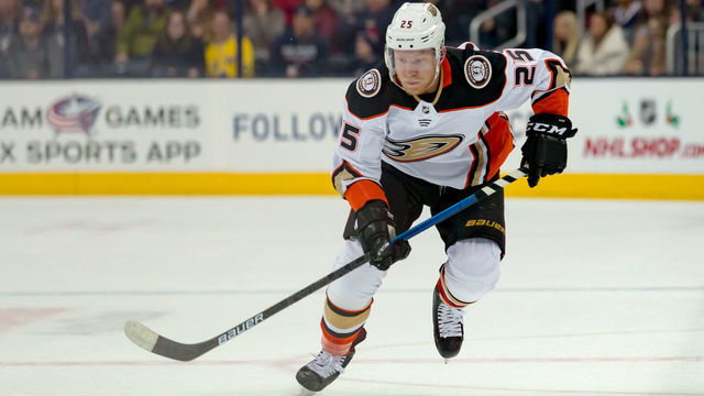 COLUMBUS, OH - DECEMBER 15: Anaheim Ducks right wing Ondrej Kase (25) sprints up the ice with the puck in a game between the Columbus Blue Jackets and the Anaheim Ducks on December 15, 2018 at Nationwide Arena in Columbus, OH.