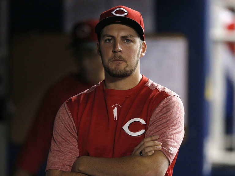 Reds' Trevor Bauer has $300K sports car destroyed in bizarre accident at  dealership 