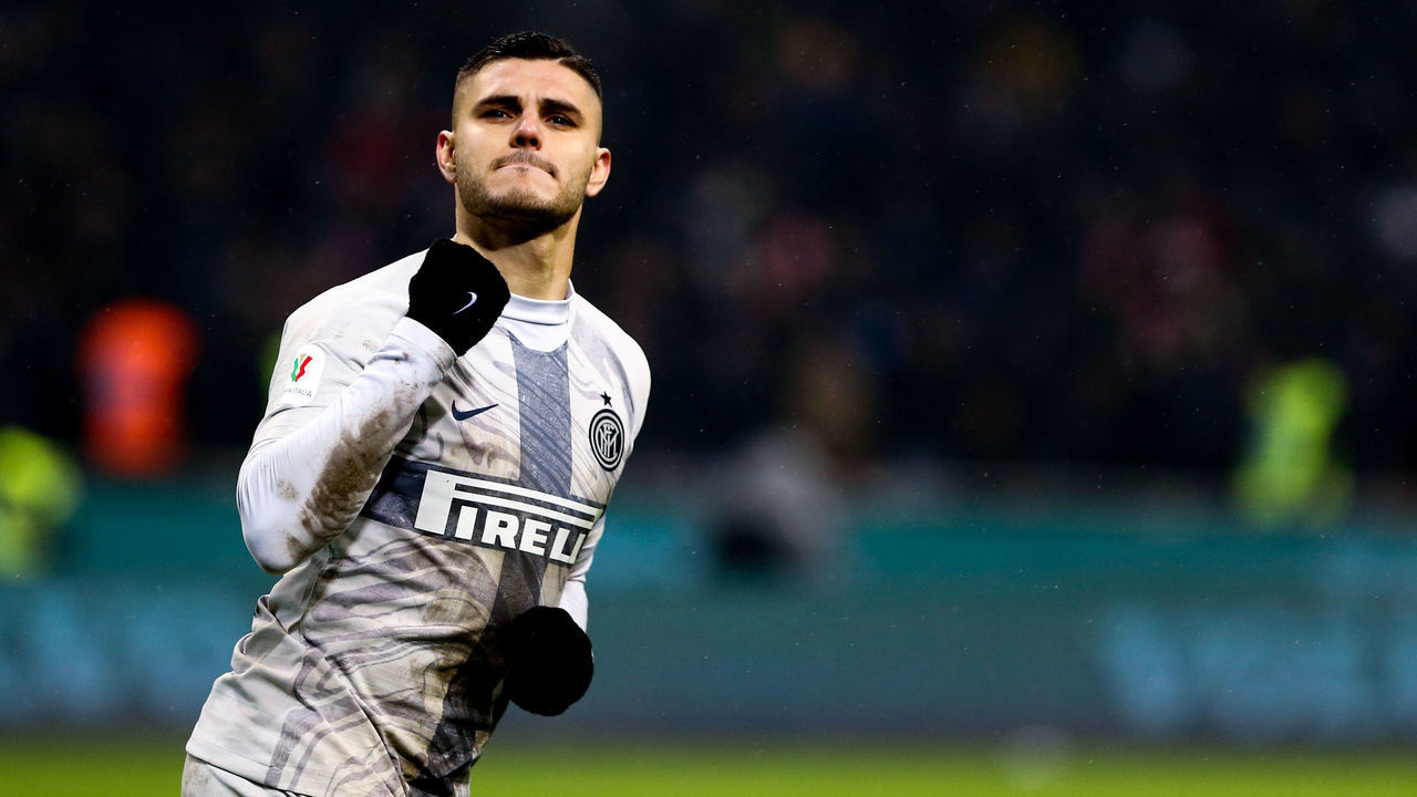 STADIO GIUSEPPE MEAZZA, MILANO, ITALY - 2019/01/31: Mauro Icardi of FC Internazionale celebrate after scoring a goal during the Coppa Italia quarter-finals match between FC Internazionale and Ss Lazio. Ss Lazio wins 5-4 over Fc Internazionale.