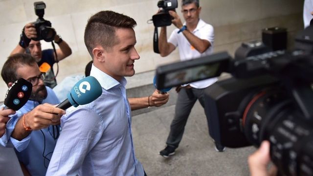 VALENCIA, SPAIN - SEPTEMBER 03: The former player of the Real Zaragoza in 2011 and current player of the Paris Saint-Germain, Ander Herrera, is seen arriving to the Justice City in Valencia at the first day of the trial for the alleged rigging of the 2011 Levante-Zaragoza football match on September 03, 2019 in Valencia, Spain.
