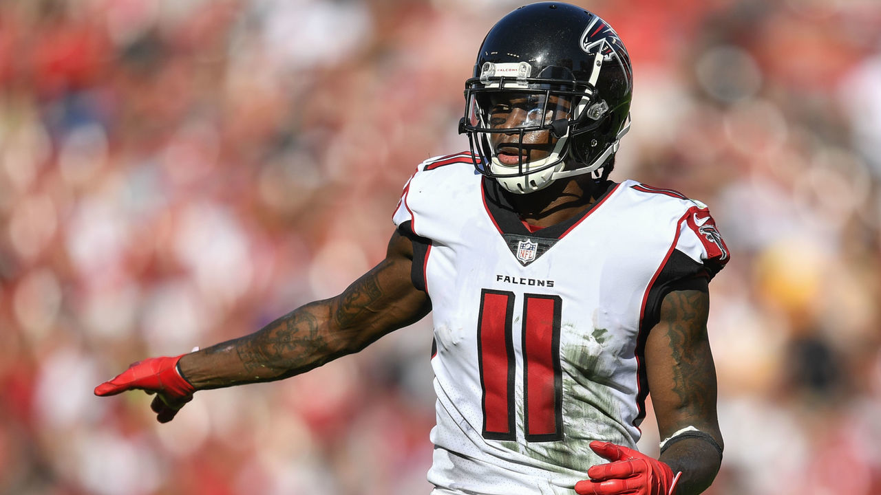 TAMPA, FL - DECEMBER 30: Atlanta Falcons wide receiver Julio Jones (11) during the first half of an NFL game between the Atlanta Falcons and the Tampa Bay Bucs on December 30, 2018, at Raymond James Stadium in Tampa, FL.