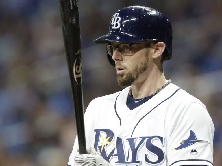 Blue Jays trade veteran infielder Eric Sogard to Rays