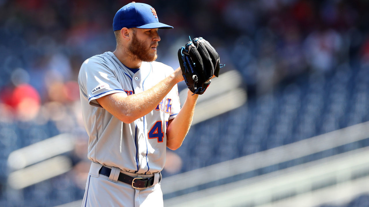 WASHINGTON, DC - SEPTEMBER 04: Starting pitcher Zack Wheeler #45 of the New York Mets throws to a Washington Nationals batter in the first inning at Nationals Park on September 04, 2019 in Washington, DC.