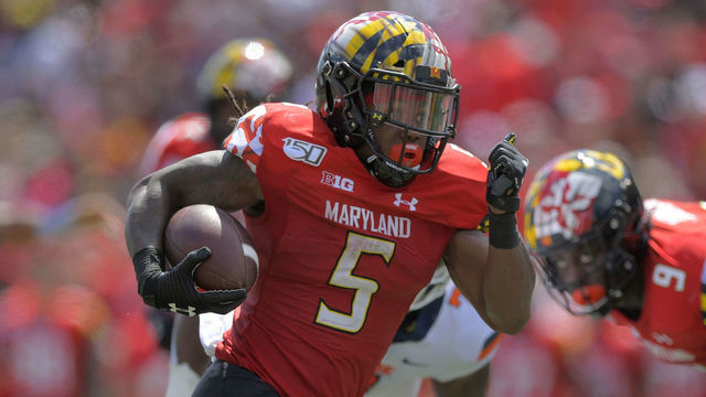 COLLEGE PARK, MD - SEPTEMBER 7: Maryland Terrapins running back Anthony McFarland Jr. (5) runs for a 2nd Quarter touchdown during a football game between the University of Maryland Terrapins and the Syracuse Orange at Maryland Stadium in College Park, MD on September 7, 2019 .