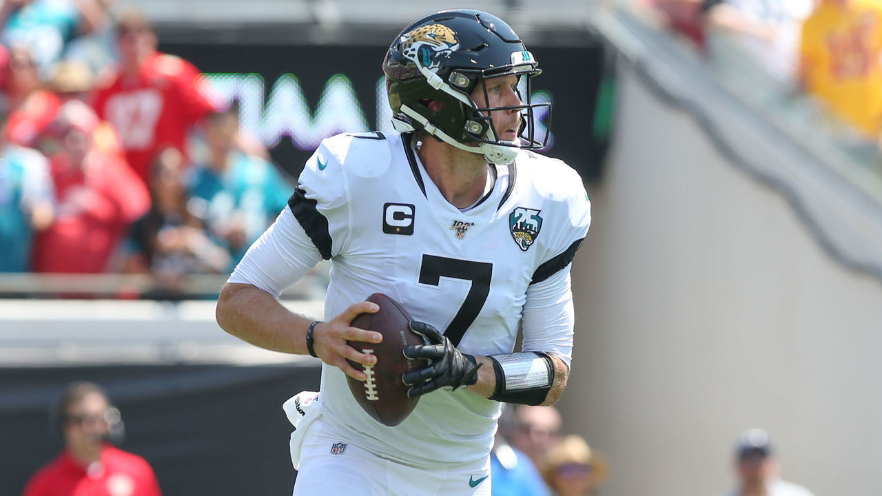 JACKSONVILLE, FL - SEPTEMBER 08: Jacksonville Jaguars Quarterback Nick Foles (7) during the game between the Kansas City Chiefs and the Jacksonville Jaguars on September 8, 2019 at TIAA Bank Field in Jacksonville, Fl.