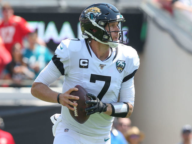 Source: Jaguars trading QB Nick Foles to Chicago Bears