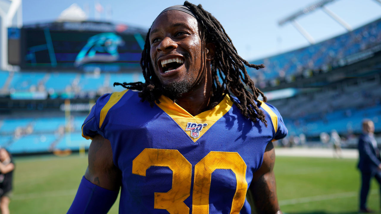 CHARLOTTE, NORTH CAROLINA - SEPTEMBER 08: Todd Gurley #30 of the Los Angeles Rams walks off the field after their game against the Carolina Panthers at Bank of America Stadium on September 08, 2019 in Charlotte, North Carolina.