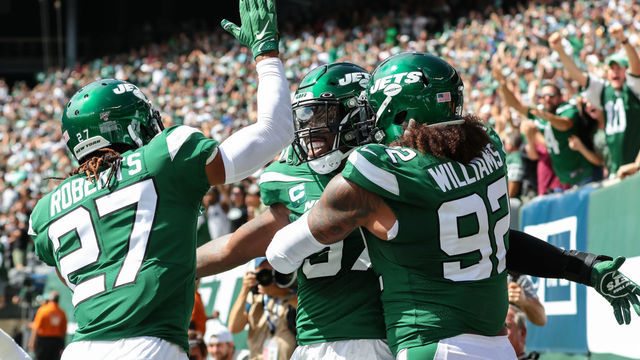 EAST RUTHERFORD, NJ - SEPTEMBER 08: The New York Jets after New York Jets Linebacker C.J. Mosley (57) returns an interception for a touchdown during the first quarter of the National Football League game between the Buffalo Bills and the New York Jets on September 8, 2019 at MetLife Stadium in East Rutherford, NJ.
