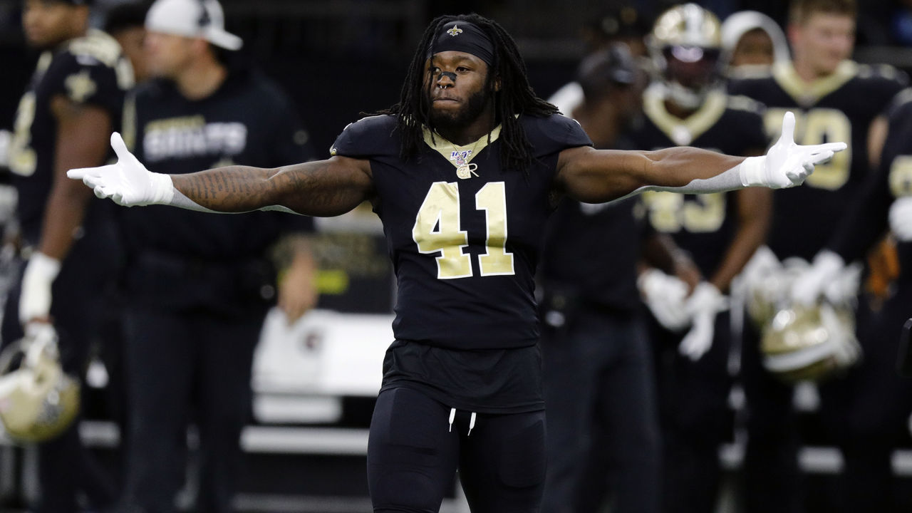 NEW ORLEANS, LA - SEPTEMBER 09: New Orleans Saints running back Alvin Kamara (41) reacts to a play against Houston Texans during the first half of the game between the New Orleans Saints and the Houston Texans on September 9, 2019 at the Mercedes-Benz Superdome in New Orleans, LA.