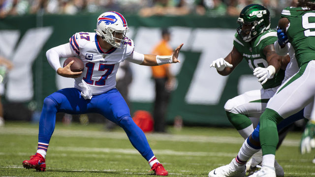 EAST RUTHERFORD, NJ - SEPTEMBER 08: Josh Allen #17 of the Buffalo Bills scrambles with the ball during the first quarter against the New York Jets at MetLife Stadium on September 8, 2019 in East Rutherford, New Jersey. Buffalo defeats New York 17-16.