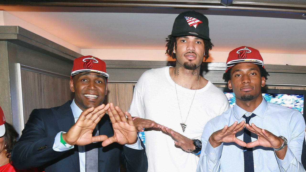 NEW YORK, NY - JUNE 25: NBA first round draft picks Willie Cauley-Stein, Sacremento Kings and Justise Winslow, Miami Heat pose with agents Joe Branch, Rich Kleiman and Shawn Pecas of Roc Nation Sports during Roc Nation Sports NBA Draft Party at 40 / 40 Club on June 25, 2015 in New York City.