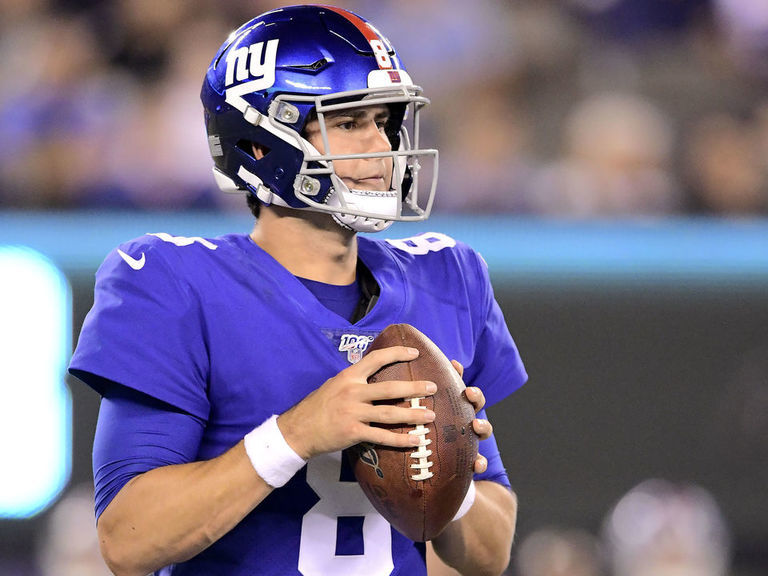 New York Giants bench Eli Manning, name Daniel Jones starting